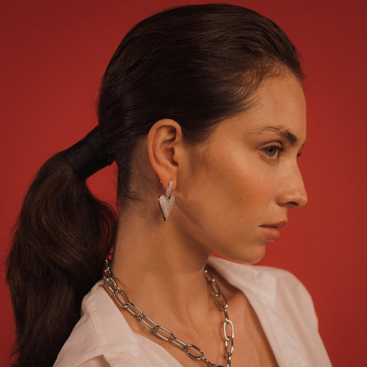 Aretes Elara
