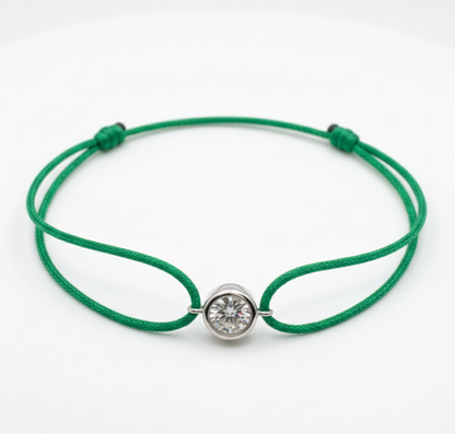 Pulsera Hilo de Seda y Diamantes de Laboratorio