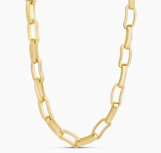 Cadena Dorada Boss Chain Necklace
