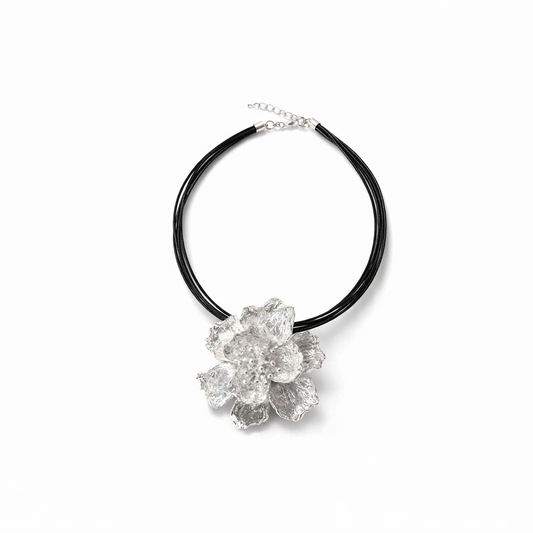 Collar Flora