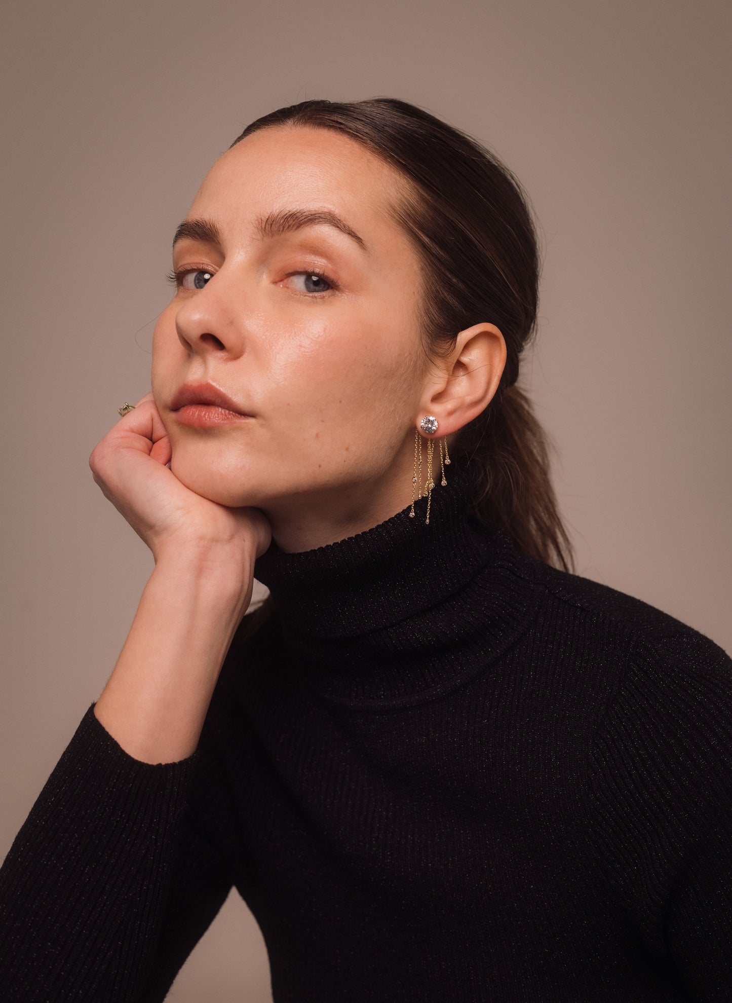 Aretes Bezel Fringe Backs